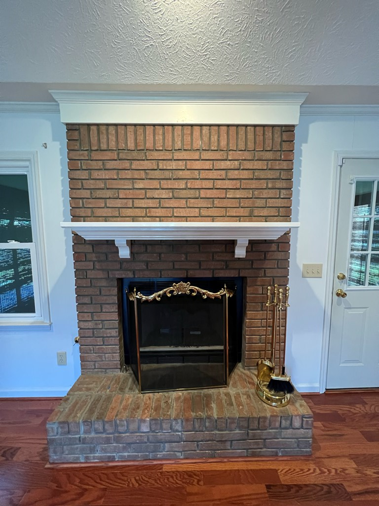 1681 Bunker Hill Road Columbus, GA 31907 - Photo 10 of 38 Gas fireplace