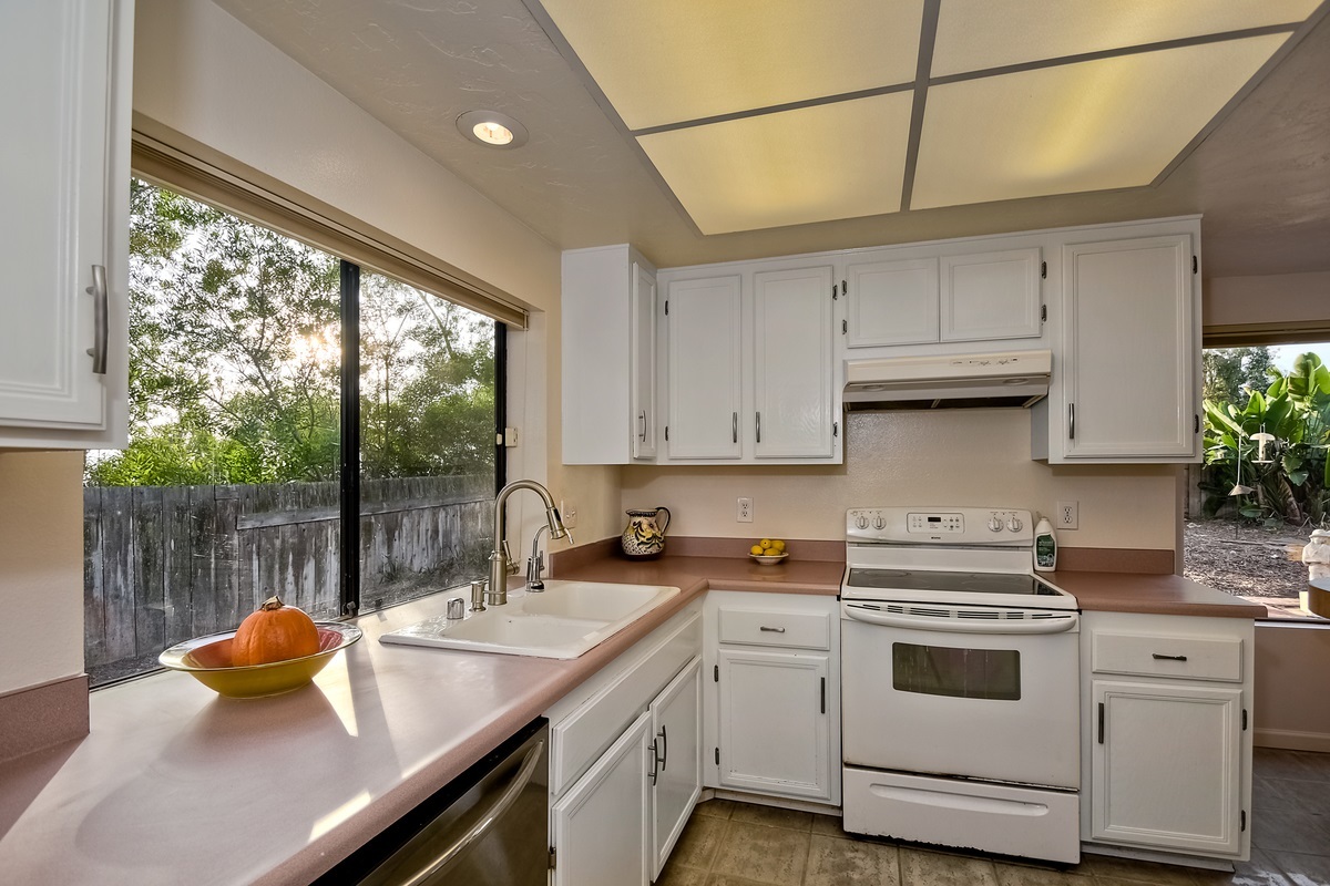 1842 Wandering Road Encinitas, CA 92024 - Photo 14 of 25