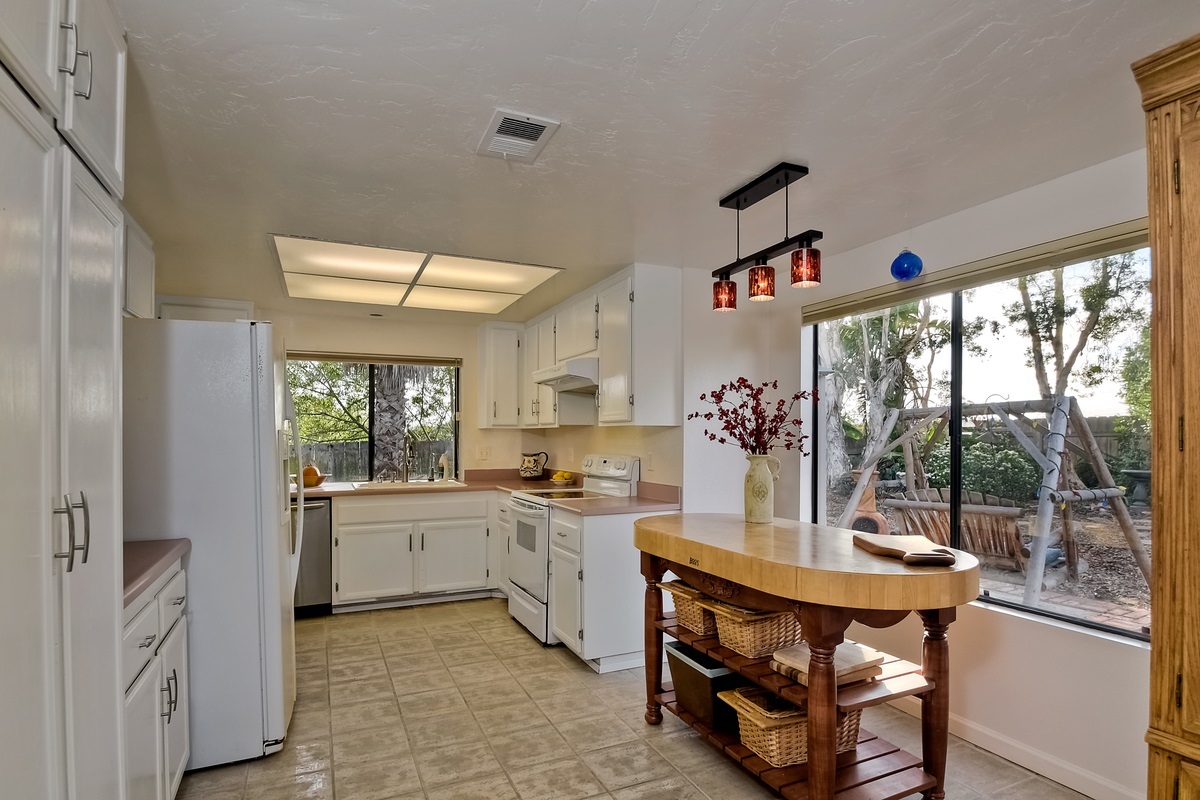 1842 Wandering Road Encinitas, CA 92024 - Photo 9 of 25