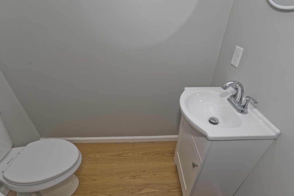 16 Cambridge Street Springfield, MA 01109 - Photo 11 of 41