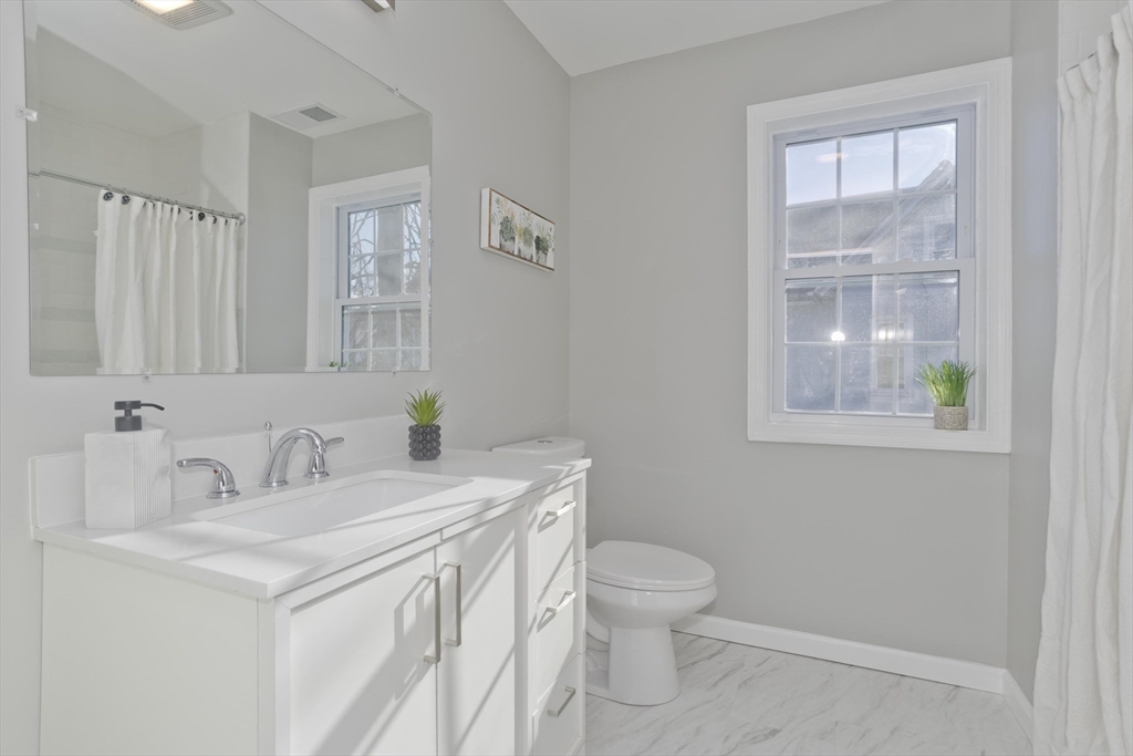 16 Cambridge Street Springfield, MA 01109 - Photo 16 of 41