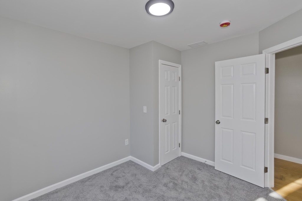 16 Cambridge Street Springfield, MA 01109 - Photo 20 of 41