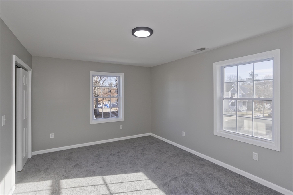 16 Cambridge Street Springfield, MA 01109 - Photo 36 of 41