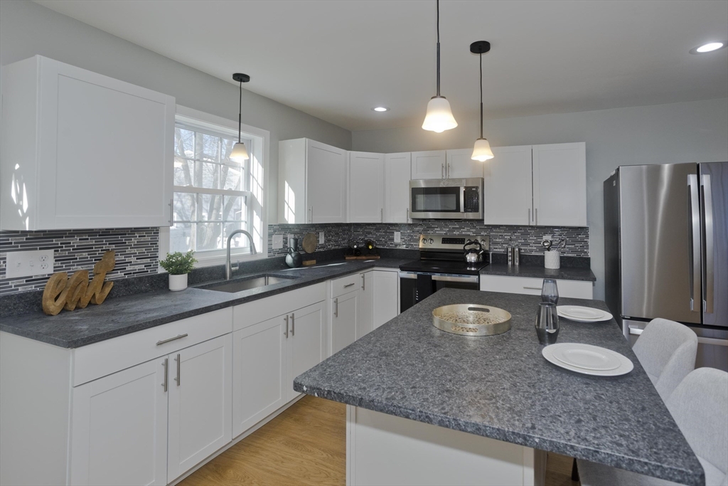 16 Cambridge Street Springfield, MA 01109 - Photo 5 of 41