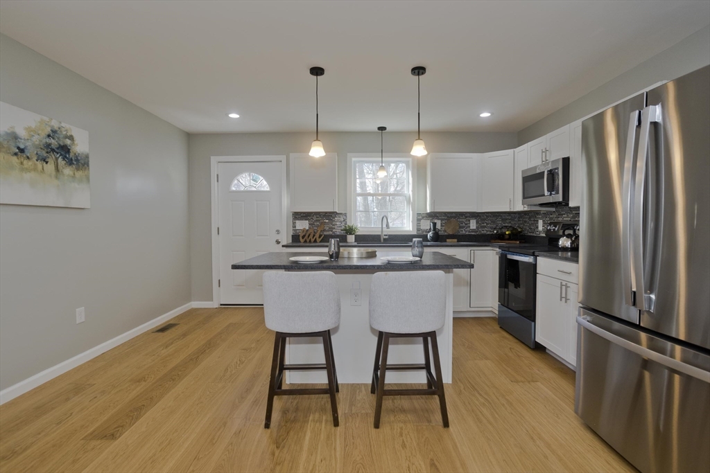 16 Cambridge Street Springfield, MA 01109 - Photo 8 of 41