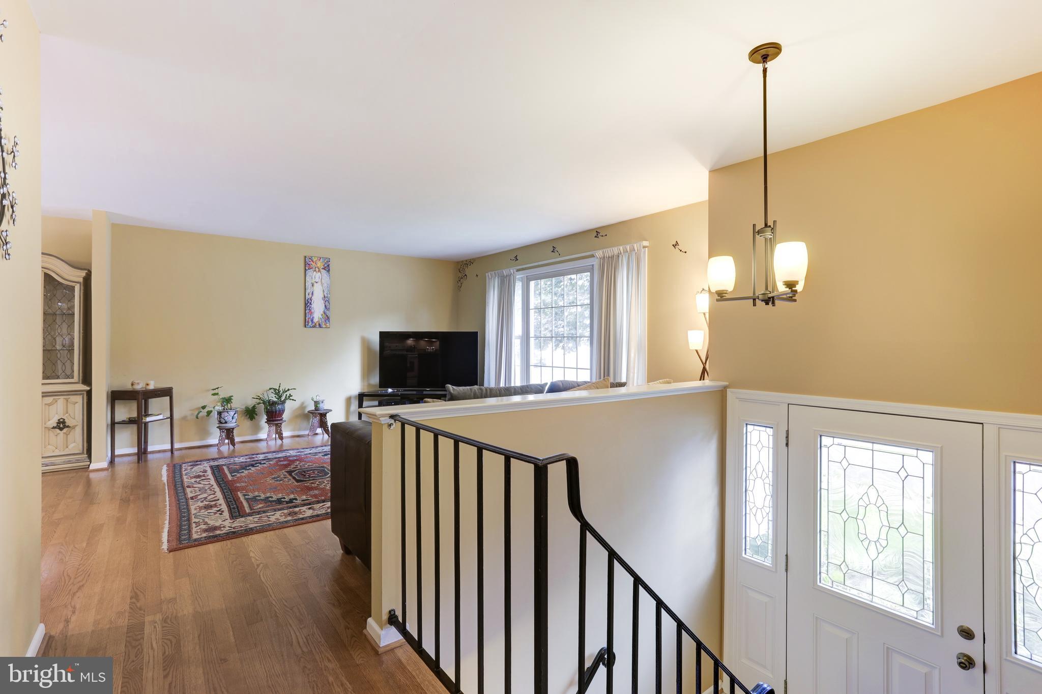 7893 Godolphin Drive Springfield, VA 22153 - Photo 4 of 26