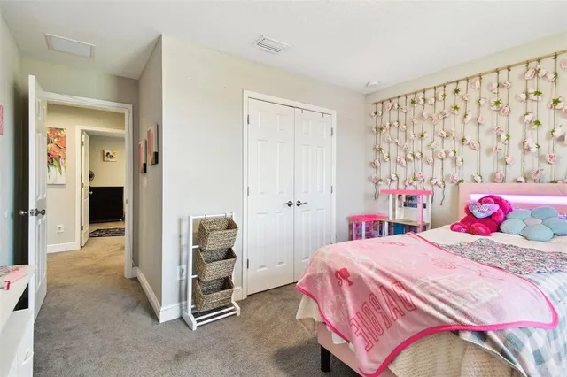 $500,000 | 12643 Horseshoe Bend Drive, Lithia, FL 33547