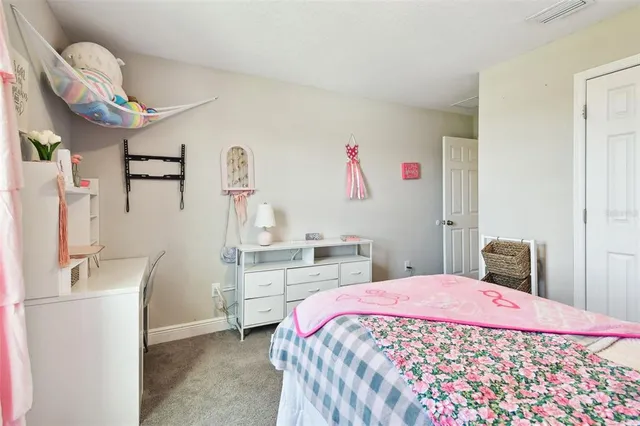 $500,000 | 12643 Horseshoe Bend Drive, Lithia, FL 33547