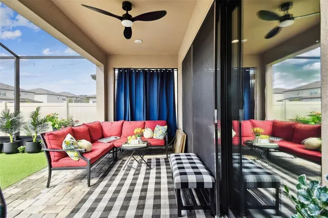 $500,000 | 12643 Horseshoe Bend Drive, Lithia, FL 33547