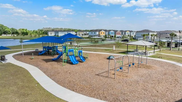 $500,000 | 12643 Horseshoe Bend Drive, Lithia, FL 33547