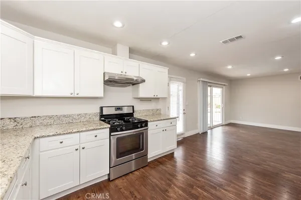 $4,800 | 2110 East North Redwood Drive, Anaheim, CA 92806