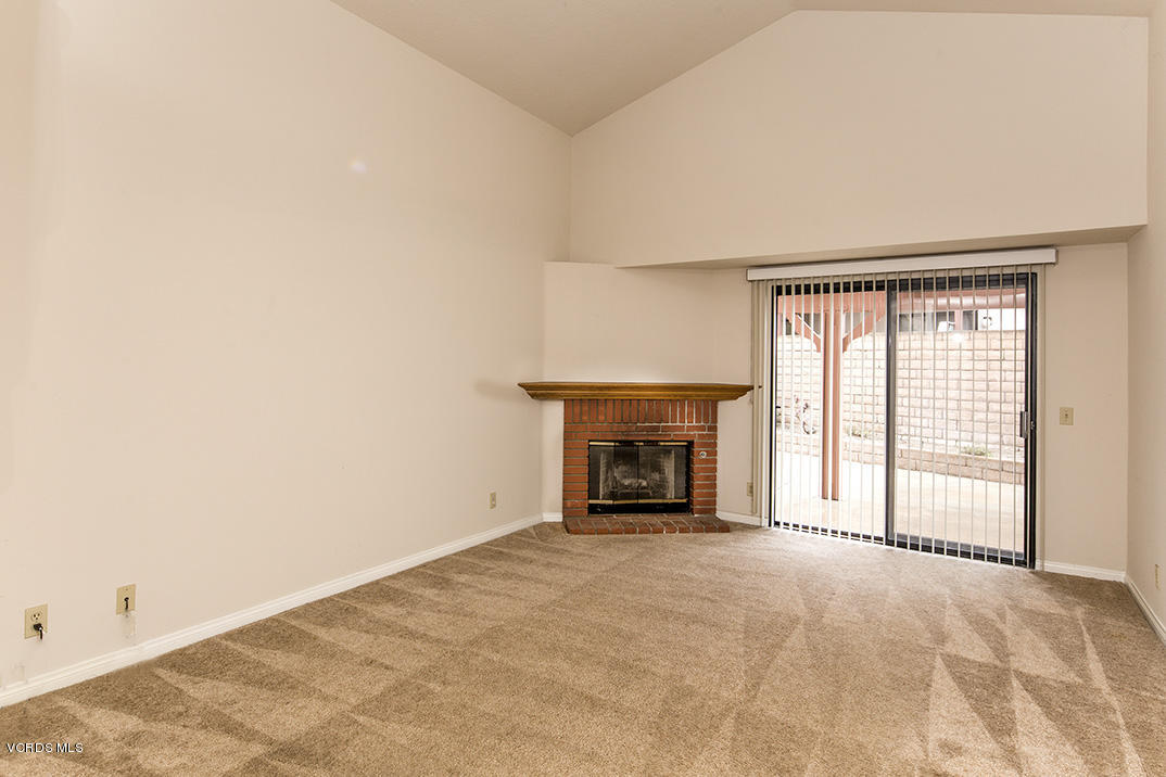 2492 Ridge View Court Simi Valley, CA 93065 - Photo 2 of 17 2492 Ridge View Small.04
