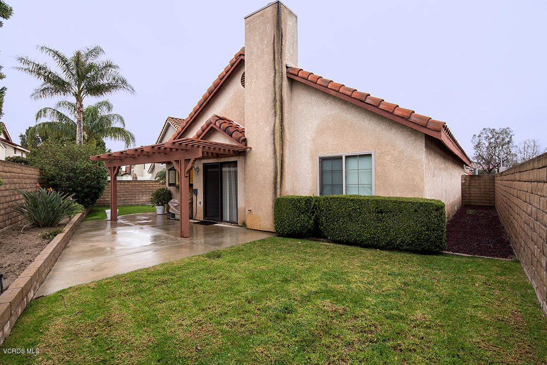 2492 Ridge View Court Simi Valley, CA 93065 - Photo 12 of 17 2492 Ridge View Small.21