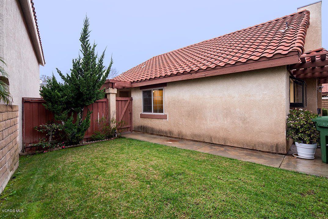 2492 Ridge View Court Simi Valley, CA 93065 - Photo 16 of 17 2492 Ridge View Small.23