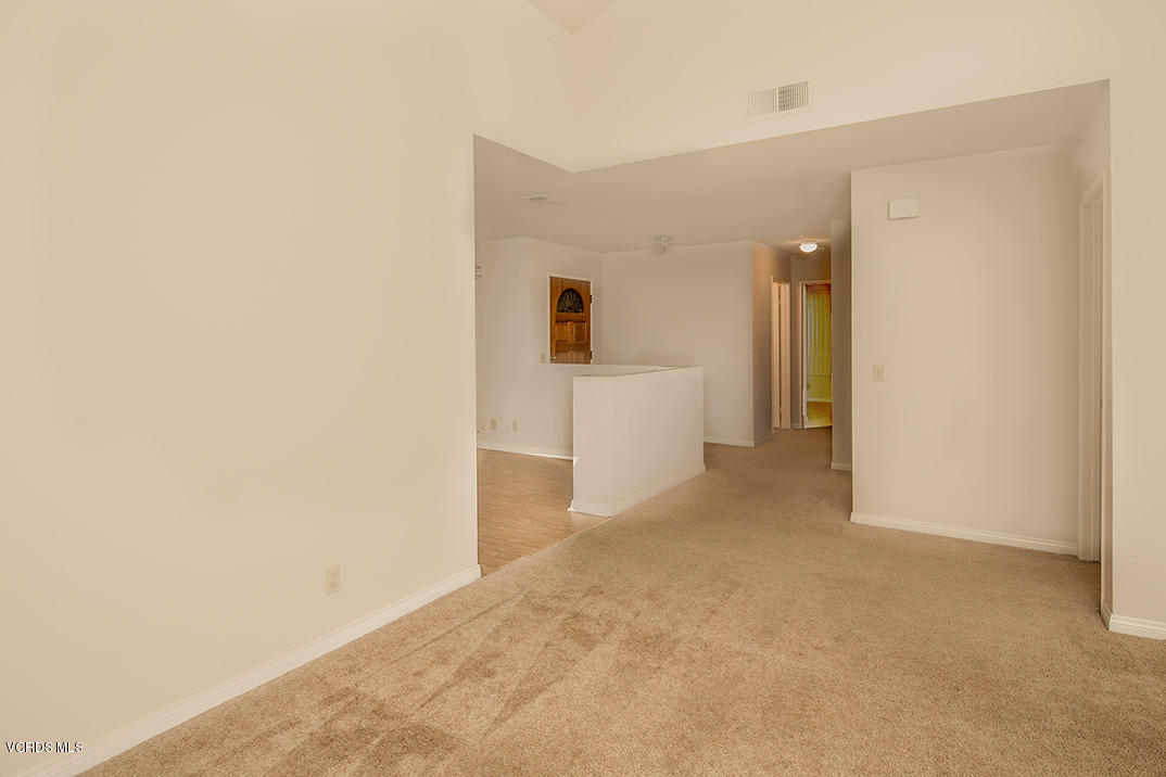 2492 Ridge View Court Simi Valley, CA 93065 - Photo 4 of 17 2492 Ridge View Small.11