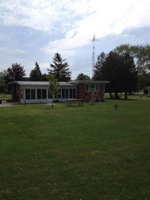 6106 Torrey Road Flint, MI 48507 - Photo 19 of 20 20345348-18.JPG