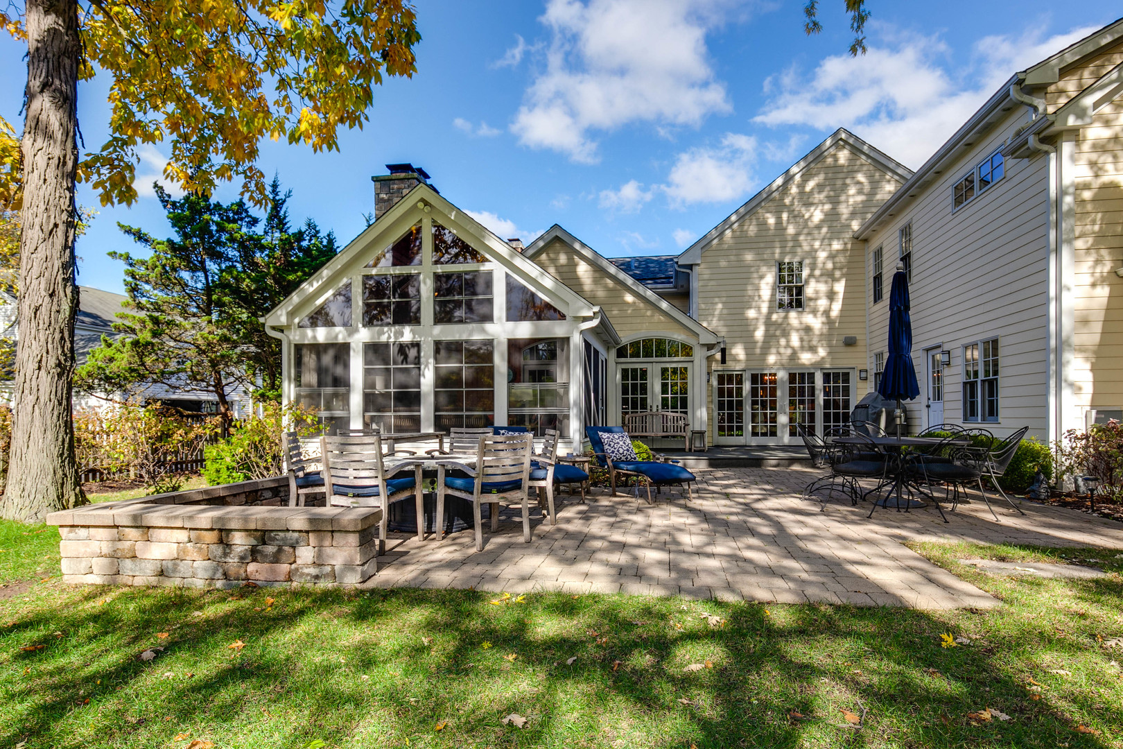1267 West Deerpath Road Lake Forest, IL 60045 - Photo 43 of 47 a front view of a house with a yard