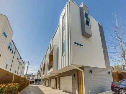 $429,000 | 1514 North Washington Avenue, Unit 105, Dallas, TX 75204