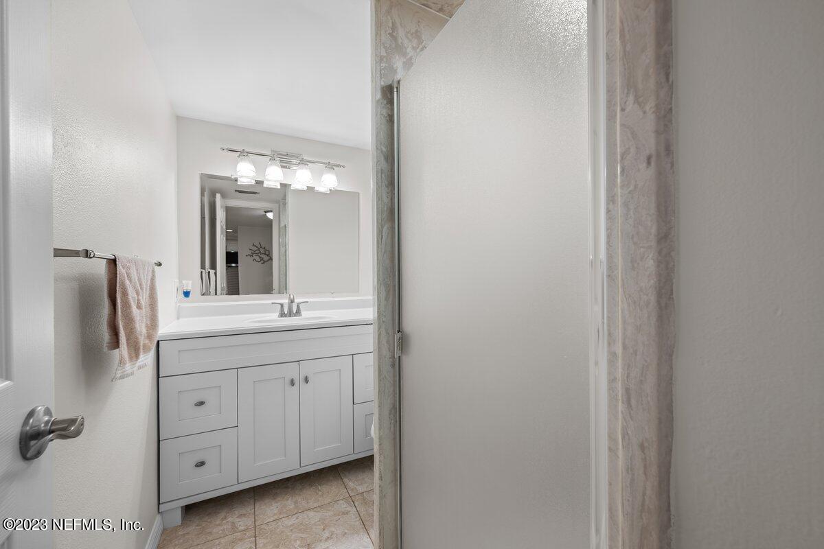 7175 Florida A1A, Unit D123 St. Augustine, FL 32080 - Photo 9 of 25 Pelican Guest Bathroom