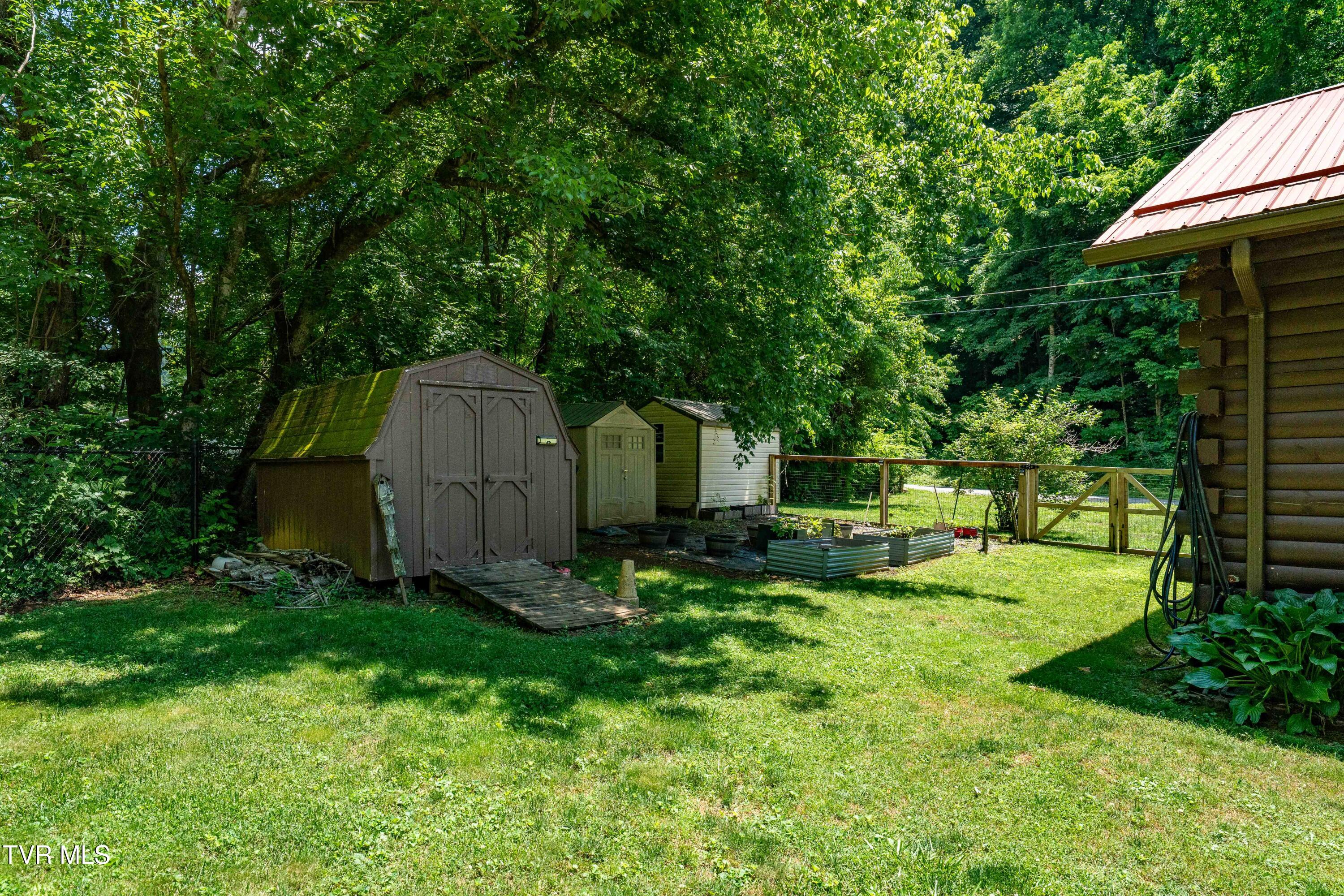 135 Grindstaff Hollow Road Elizabethton, TN 37643 - Photo 110 of 116 135 Grindstaff Hollow (56 of 83)