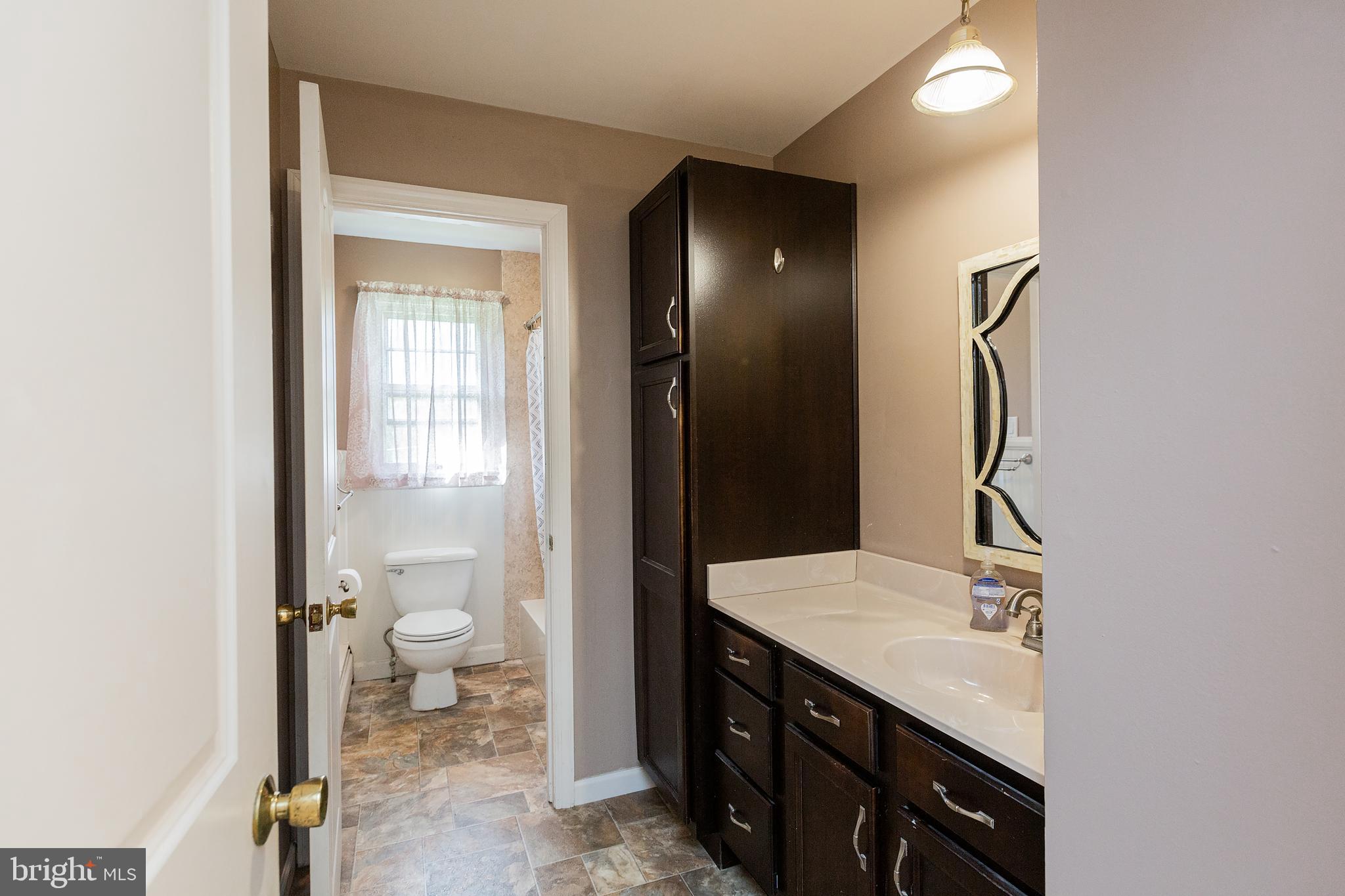 202 Ironstone Ridge Road Lancaster, PA 17603 - Photo 19 of 38
