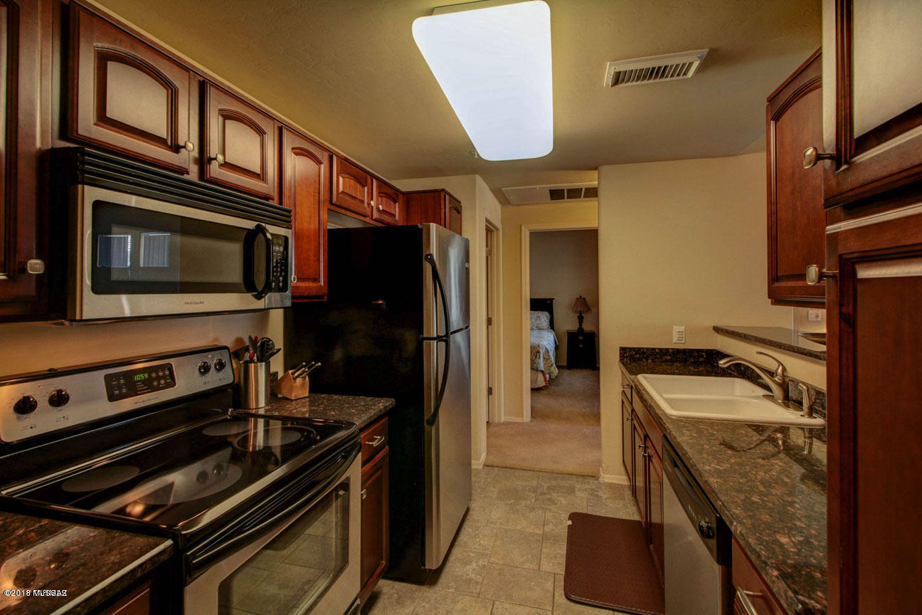 2550 East River Road, Unit 15202 Tucson, AZ 85718 - Photo 9 of 14