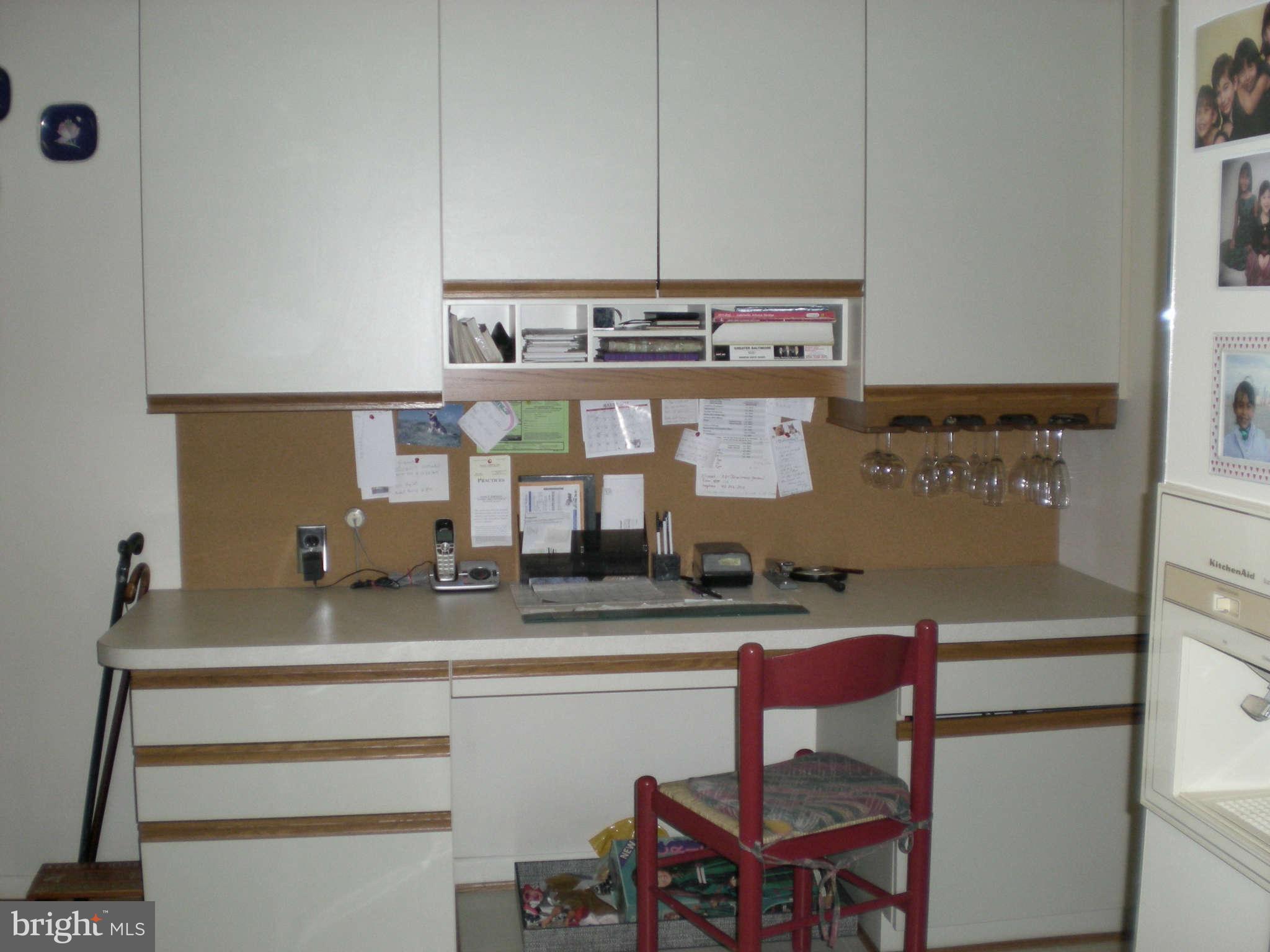 1206 Frederick Road Baltimore, MD 21228 - Photo 12 of 25 Kitchen