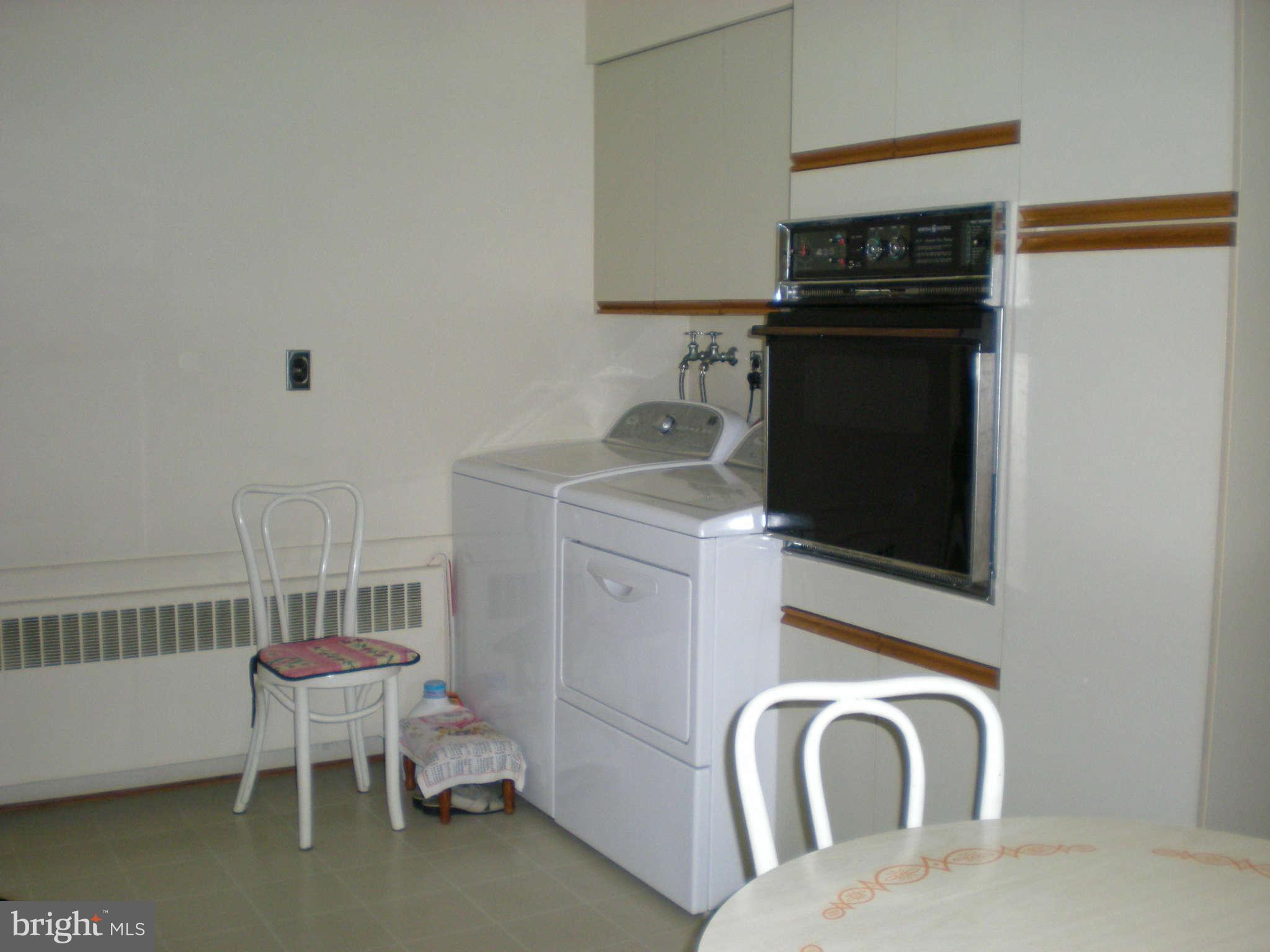 1206 Frederick Road Baltimore, MD 21228 - Photo 14 of 25 Laundry area