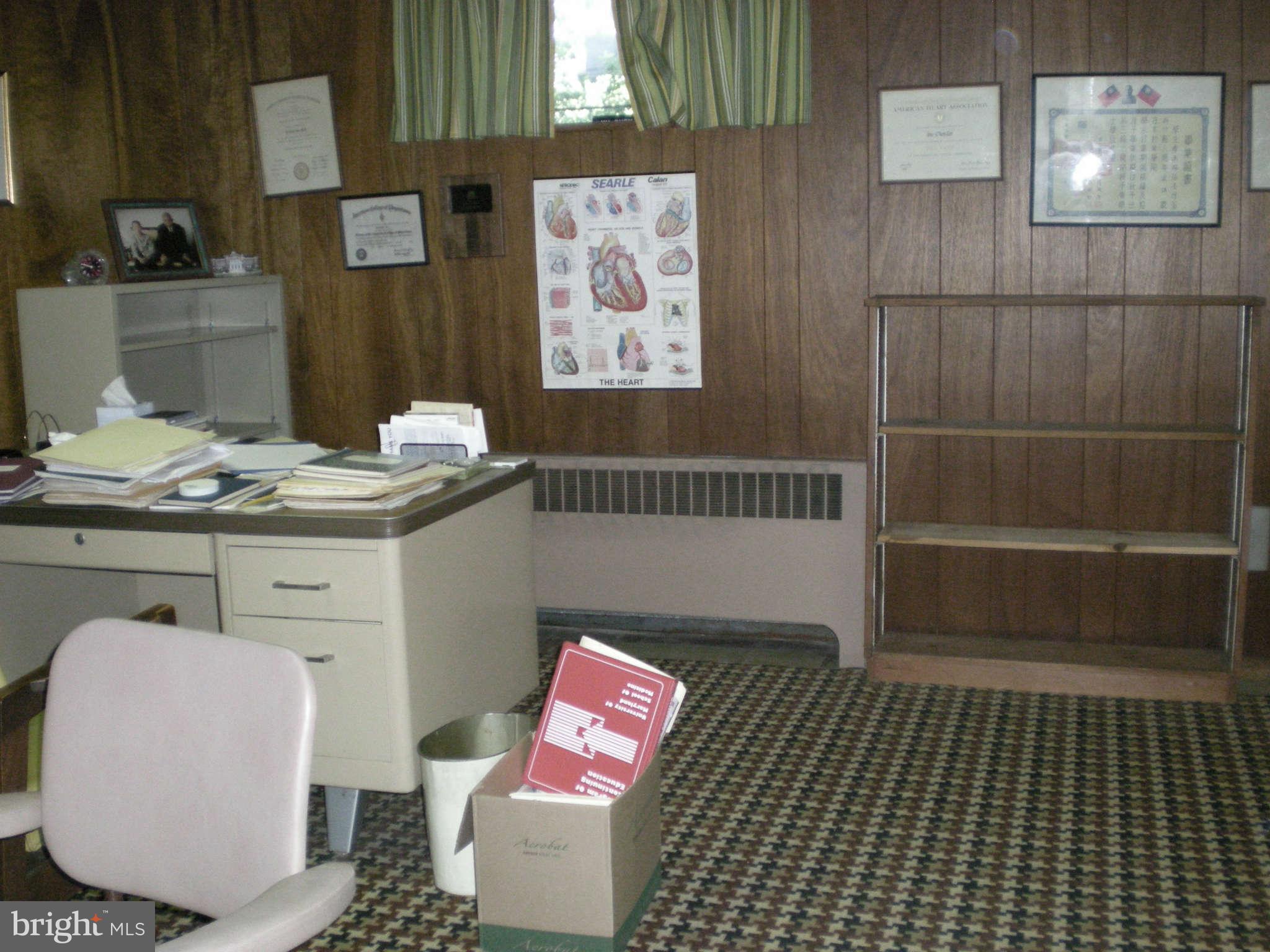 1206 Frederick Road Baltimore, MD 21228 - Photo 22 of 25 Previously used as Dr.office with private entrance