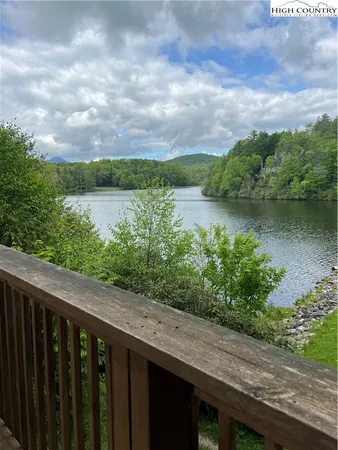 $460,000 | 20 Lady Slipper Loop, Newland, NC 28657