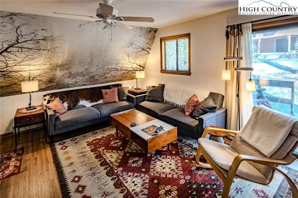 $460,000 | 20 Lady Slipper Loop, Newland, NC 28657