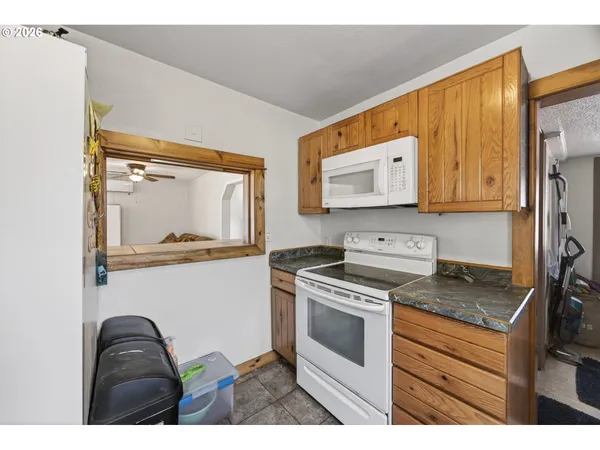 $339,900 | 87606 Rice Road, Mapleton, OR 97453