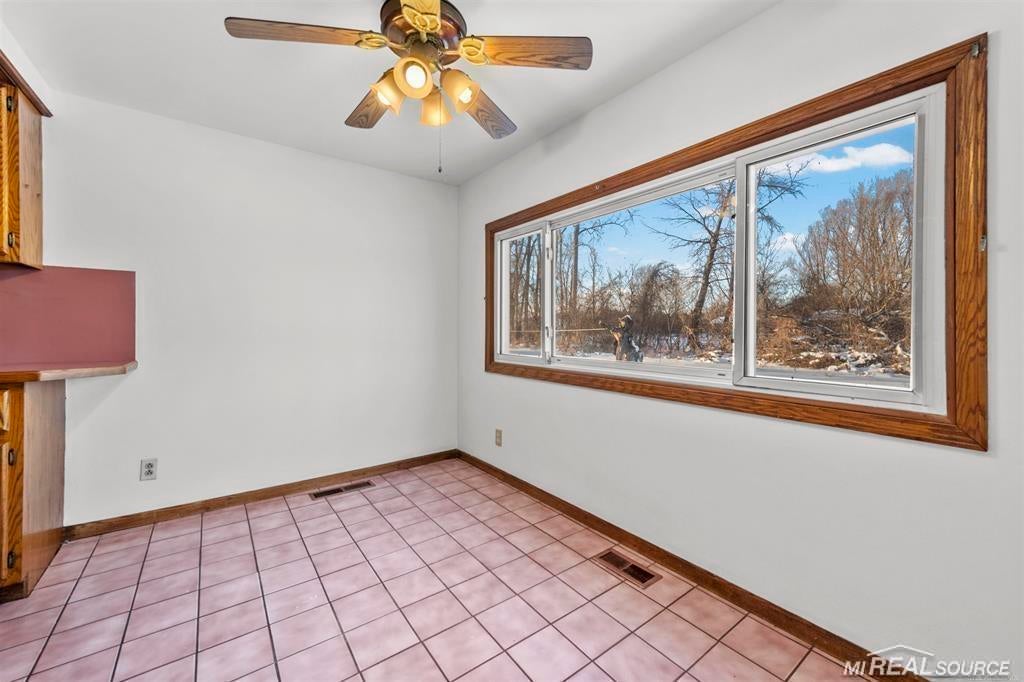69455 Hicks Road Armada, MI 48005 - Photo 8 of 44 Gallery Image 8