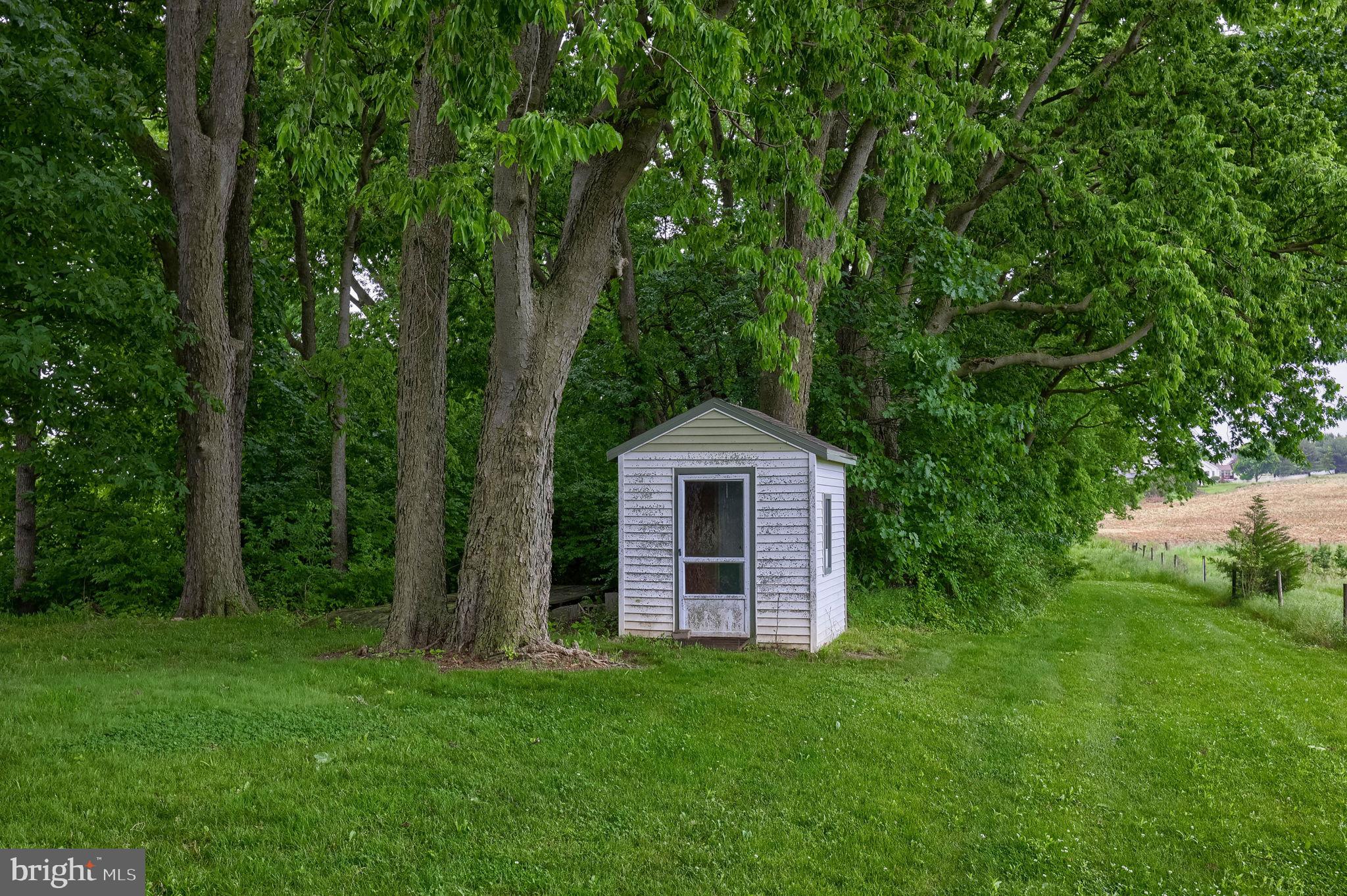 145 Weaver Road Lancaster, PA 17603 - Photo 18 of 87 Shed