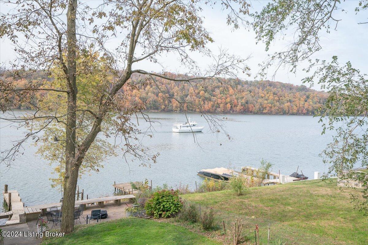 1122 Riverside Drive Prospect, KY 40059 - Photo 65 of 87 The view is ever changing.