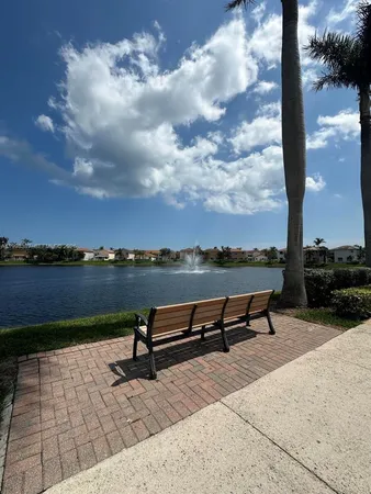 $4,200 | 1120 West Lake Street, Hollywood, FL 33019