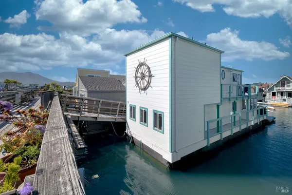 $825,000 | 35 West Pier, Mill Valley, CA 94941