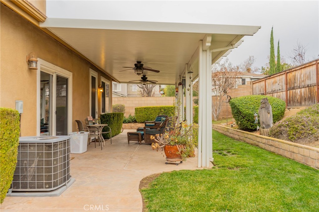 11555 Townsend Way Yucaipa, CA 92399 - Photo 10 of 47 a view of outdoor space