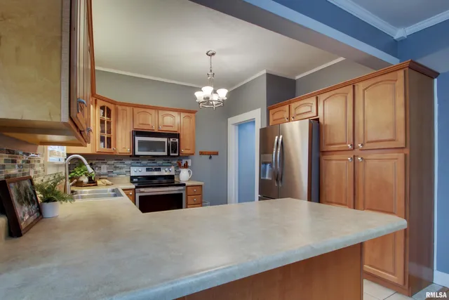 $195,000 | 2929 Whewell Avenue, Quincy, IL 62301