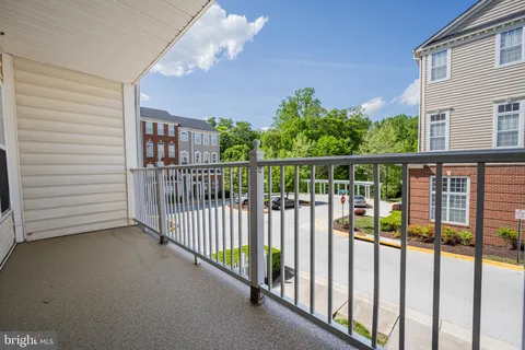 $350,000 | 12200 Open View Lane, Unit 601, Upper Marlboro, MD 20774