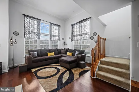 $350,000 | 12200 Open View Lane, Unit 601, Upper Marlboro, MD 20774