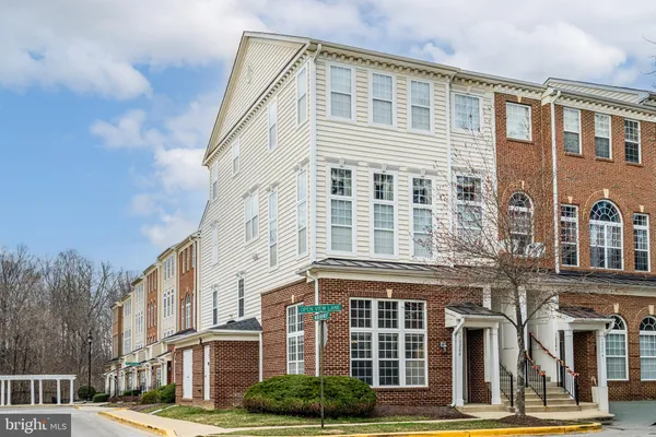 $350,000 | 12200 Open View Lane, Unit 601, Upper Marlboro, MD 20774