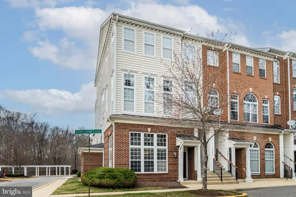 $350,000 | 12200 Open View Lane, Unit 601, Upper Marlboro, MD 20774