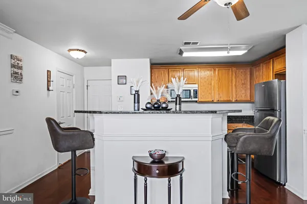 $350,000 | 12200 Open View Lane, Unit 601, Upper Marlboro, MD 20774