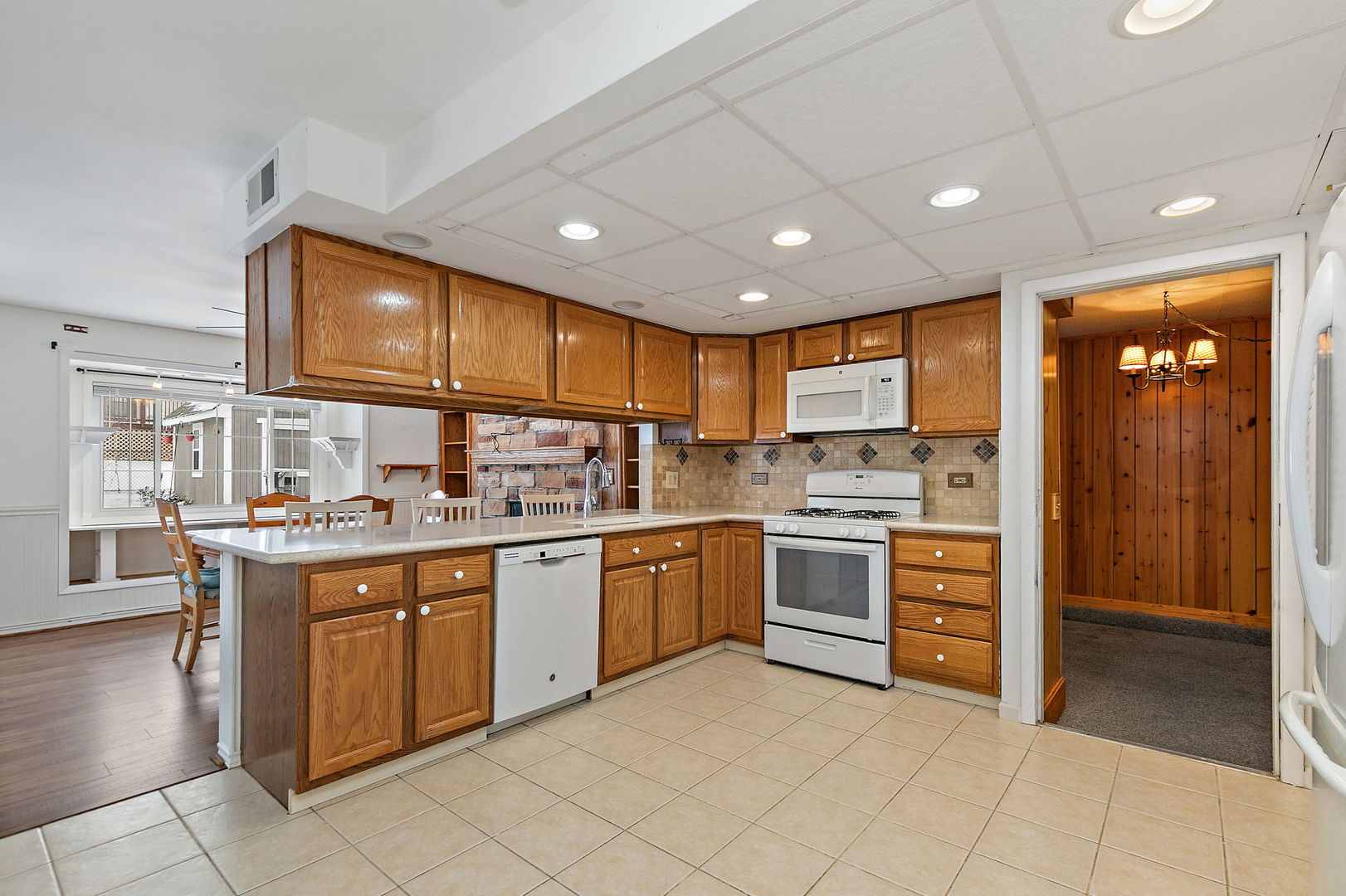 213 Villa Road Streamwood, IL 60107 - Photo 12 of 31