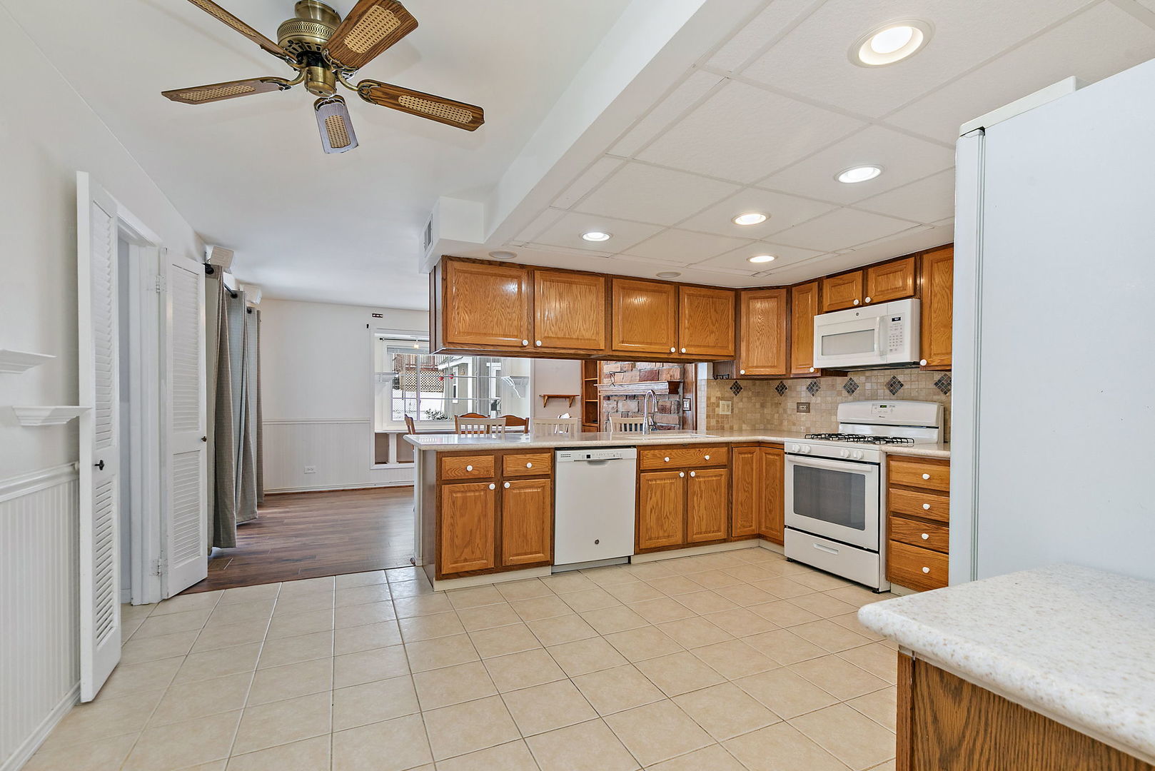 213 Villa Road Streamwood, IL 60107 - Photo 13 of 31