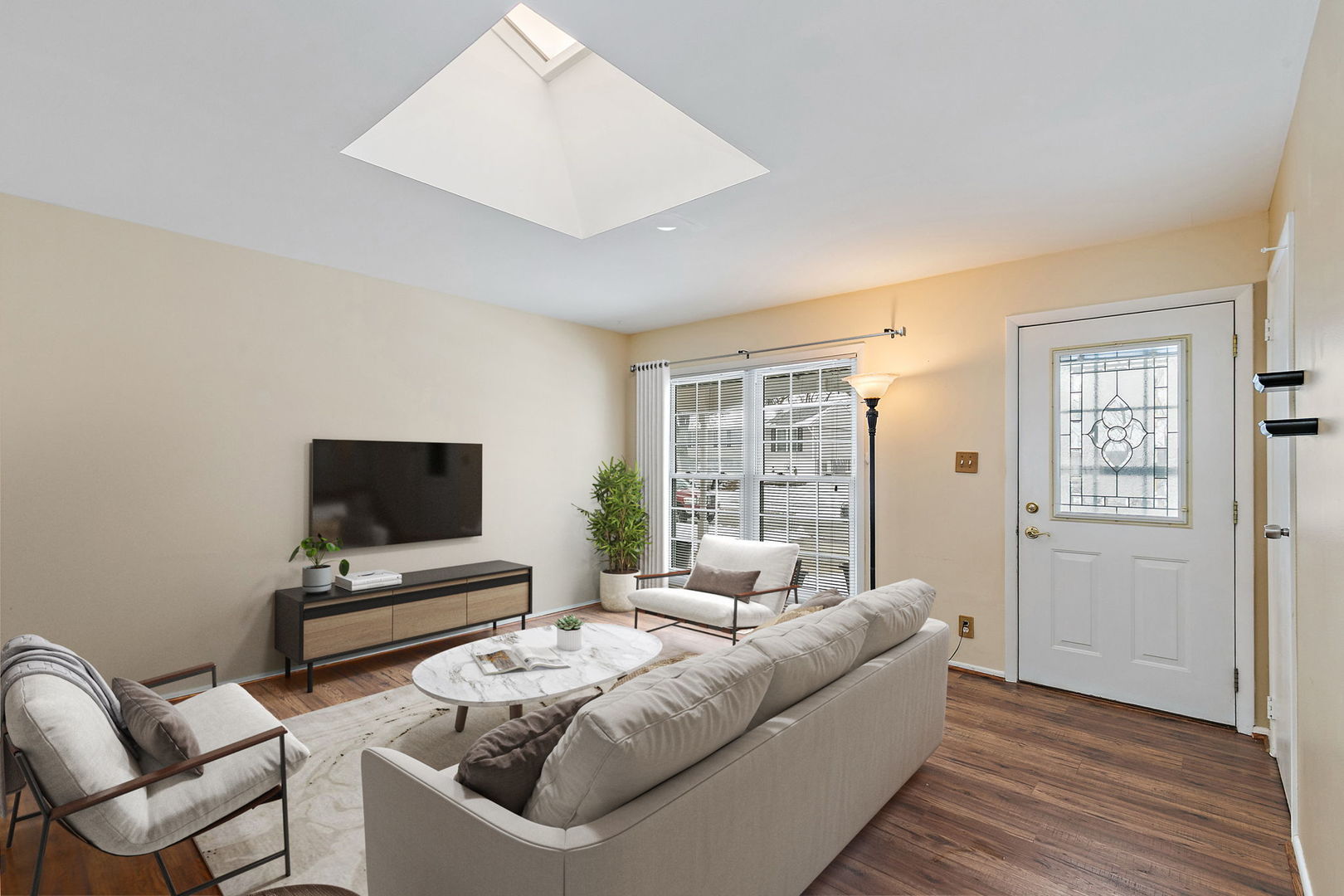 213 Villa Road Streamwood, IL 60107 - Photo 3 of 31