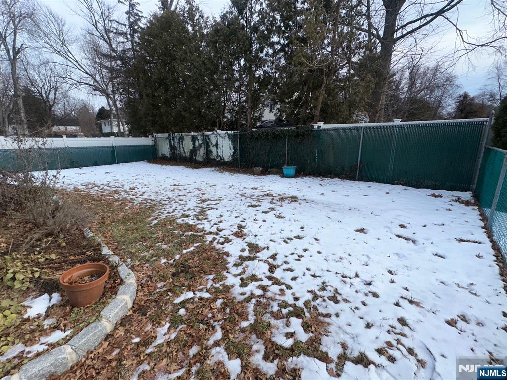 250 Stuyvesant Road Teaneck, NJ 07666 - Photo 13 of 13