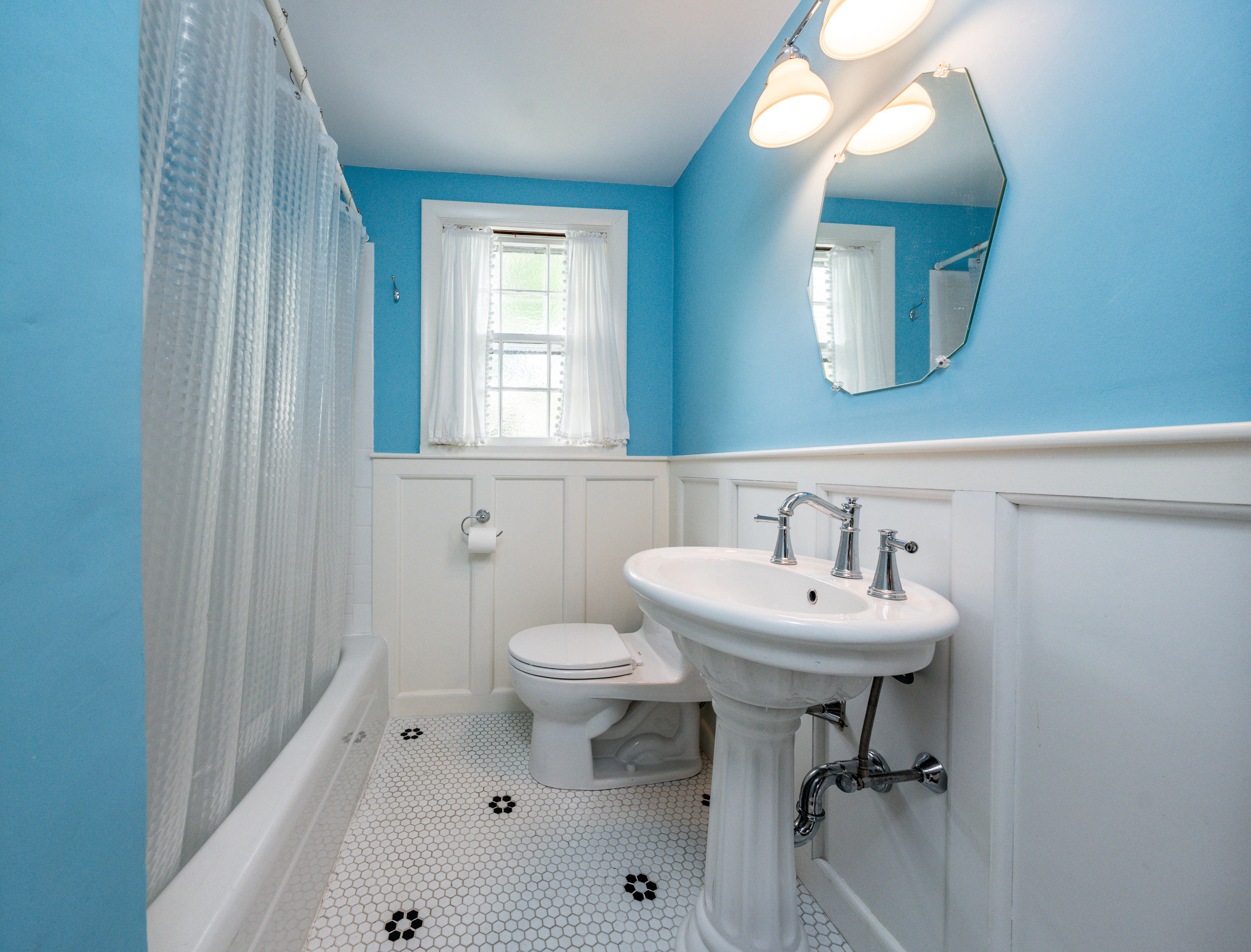 131 Meadow Brook Road Chatham, MA 02650 - Photo 10 of 20 bath