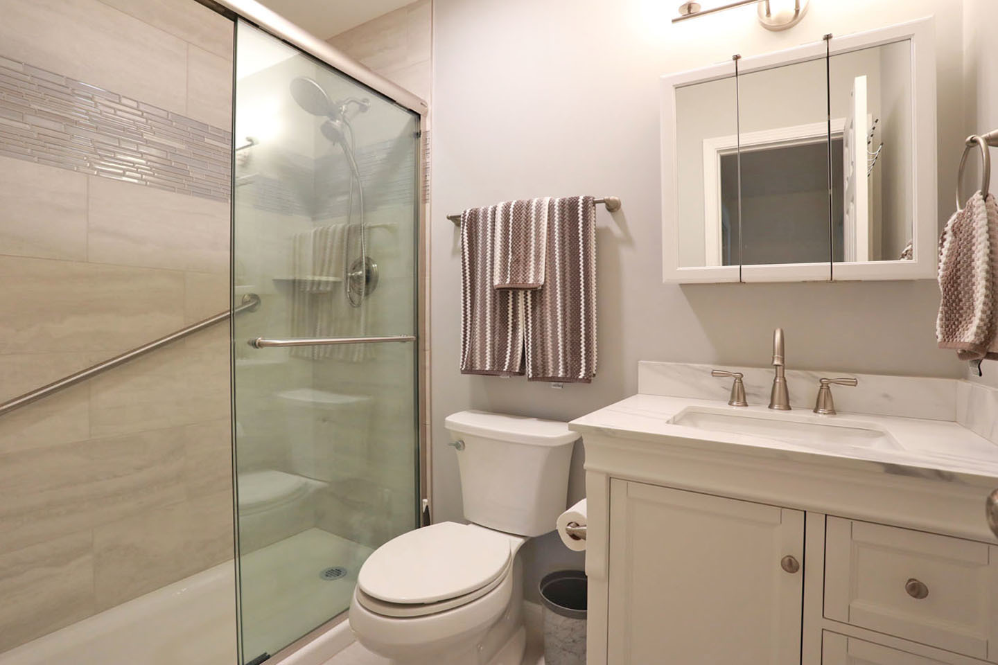 2055 Shepard Road Hoffman Estates, IL 60169 - Photo 14 of 27 Gallery Image 14
